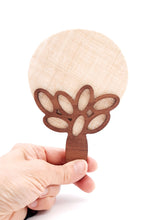 Carica l'immagine nel visualizzatore di Gallery, ventaglio-collana-Albero-legno