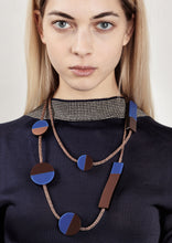 Carica l'immagine nel visualizzatore di Gallery, collana BOLLI bronzo plexiglas