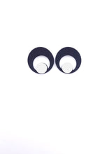 Carica l'immagine nel visualizzatore di Gallery, orecchini-eye-bianco-nylon-3d-plexiglas