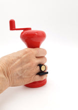 Carica l'immagine nel visualizzatore di Gallery, anello-ioio-oro-nylon-3d-plexiglas