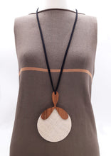 Carica l'immagine nel visualizzatore di Gallery, ventaglio-paglia-jinko-legno