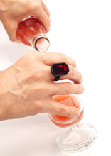 Load image into Gallery viewer, lapis-trasparente-rosso-plexiglas-nylon