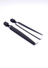 Carica l'immagine nel visualizzatore di Gallery, orecchini-shine-bianco-nylon-3d-plexiglas