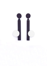 Carica l'immagine nel visualizzatore di Gallery, ORECCHINI OLO BIANCO