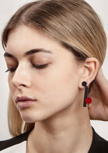 Carica l'immagine nel visualizzatore di Gallery, ORECCHINI OLO ROSSO