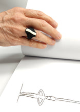 Load image into Gallery viewer, anello-serpentine-bianco-nylon-3d-plexiglas