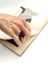 Load image into Gallery viewer, anello-serpentine-rosso-nylon-3d-plexiglas