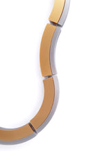 Load image into Gallery viewer, collana-serpentine-oro-argento-plexiglas